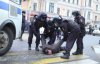 В Москве задержали активистов оппозиции во время прогулки - видео и подробности