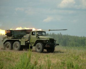 Росія переправила на Донбас 14 машин з реактивними снарядами