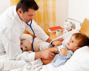 У лікарні під Києвом п&#039;яний хірург приймав хворих дітей. Реакція соцмереж