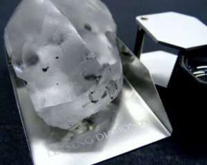 5-й за розміром діамант у світі знайшли в Африці