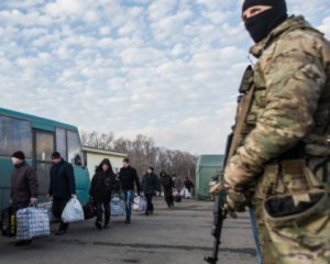 Бойовики вважають шпигунами людей, яких обміняли на українців