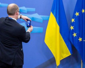 "Вы обречены на рабское существование, не хотите жить по-европейски" - евродипломат