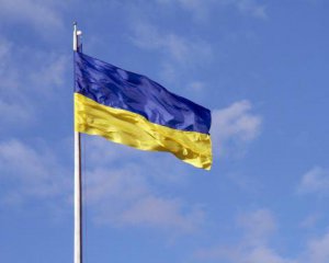 Поляков наказали за надругательство над украинским флагом