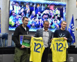 Двум фанатам "Зари" предложили работу в Федерации футбола Украины