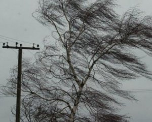 Негода знеструмила майже триста міст і сіл