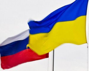 Киев массово разрывает украинско-российские документы