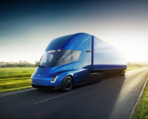 Tesla Semi &quot;засвітилася&quot; на випробуваннях