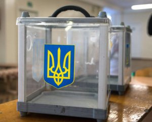 67% украинцев хотят новых политических лидеров: результаты опроса