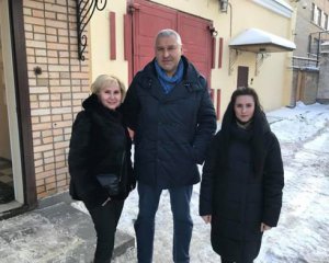 К арестованному в России Сущенко пустили жену и дочь