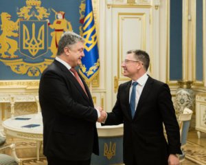 Появились детали разговора Порошенко с Волкером