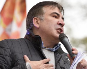 Саакашвили не даст Порошенко расслабиться