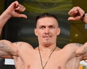 WBSS. Півфінал. Олександр Усик - Майріс Брієдіс. Українець переміг завдяки більшості голосів суддів