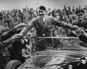 После прихода к власти Гитлер запретил все партии