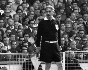 Народився один із найвідоміших арбітрів в історії футболу