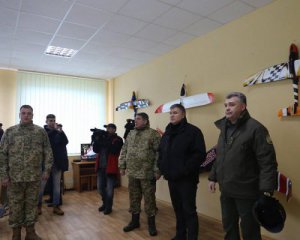 Прикордонник отримав премію в 10 тис. грн за відмову від хабара