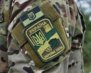 Под пулеметным обстрелом погиб украинский военный