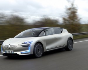 Renault представила беспилотное авто с виртуальной реальностью