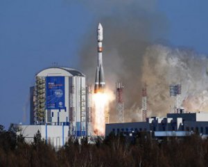 Російська ракета "Союз" вивела в космос 11 супутників
