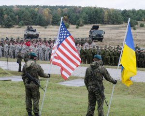 США продолжат вооружать Украину