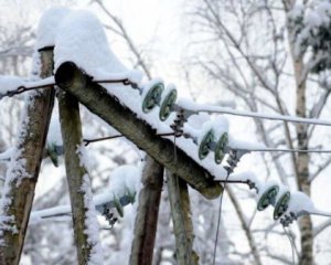 Негода знеструмила майже 400 населених пунктів