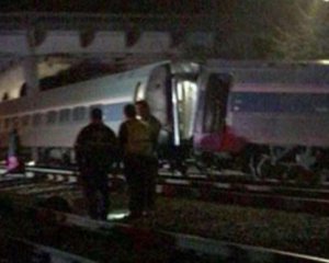 Столкнулись пассажирский и грузовой поезд: много раненых