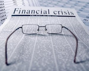 Храните кэш и готовьтесь к худшему: эксперт предостерег о новом финансовом кризисе
