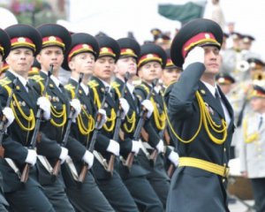 Украинское военное приветствие &quot;Здравия желаю&quot; могут изменить