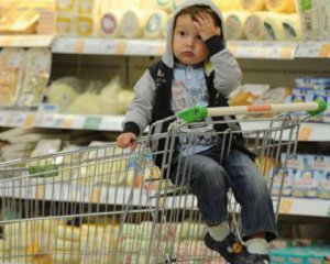 В Україні значно подорожчають продукти і послуги - НБУ