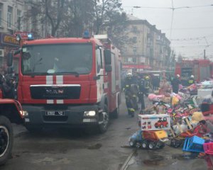 На рынке в Днипре произошел пожар