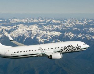 На Аляске голый пассажир заставил самолет вернуться в аэропорт