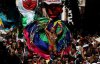 У Ріо-де-Жанейро почався традиційний карнавал - яскраві фото та відео