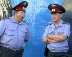 Российских полицейских обязали ходить с семьями к священникам