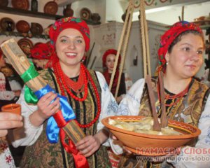 Протягом Бабського тижня жінки пили горілку і не варили борщ