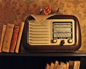 &quot;Радіоприймачі й коти завжди займаються своєю справою&quot;: 10 думок про радіо