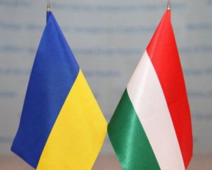 Угорці відмовились обговорювати мовний закон