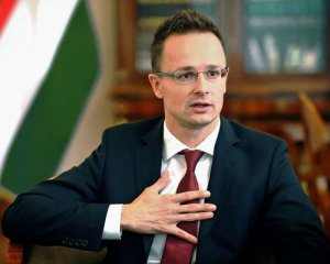 Венгерский министр начал оправдывается за отказ обсуждать языковой закон