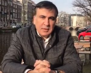 Саакашвили назвал Порошенко &quot;паханом&quot; и зовет на митинг