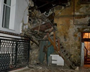 В Одессе дом обрушился на пожилую женщину