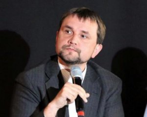 Вятрович заявил, что в Польше за три года осквернили 15 украинских мест памяти