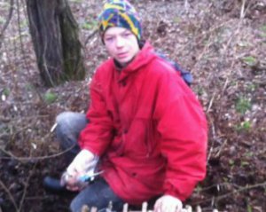 14-летнего парня из многодетной семьи нашли в петле на дереве