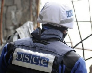 Вооруженные боевики запретили наблюдателям ОБСЕ подходить к &quot;гумконвою&quot;