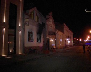 Вночі спалили офіс товариства угорців