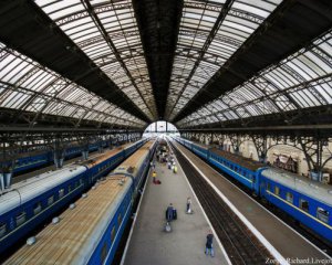Укрзализныця назначила 18 дополнительных поездов к 8 марта