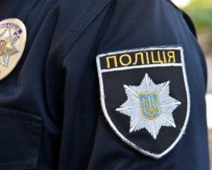 У имения Порошенко застрелился полицейский