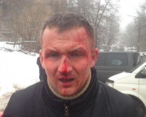 В Києві тітушки побили народного депутата