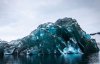 В сети появились удивительные фото уникального айсберга