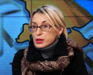 Активістка Богуцька потрапила у ДТП дорогою на пікет будинку Авакова