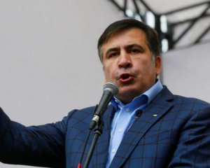 Следствие против Саакашвили приостановили