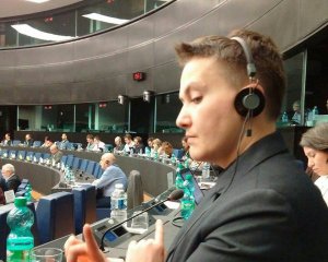 Савченко показала, чем занимается в Страсбурге