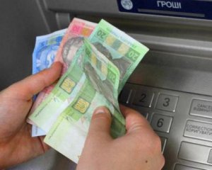 85% украинцев жалуется на низкую зарплату
